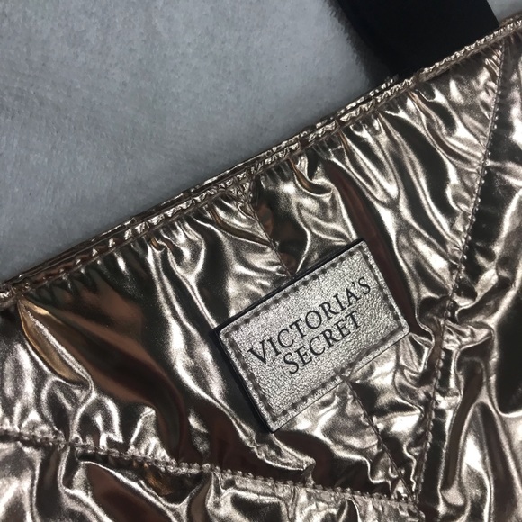 FREE with purchase Victoria’s Secret Rose Gold bag - Picture 2 of 8